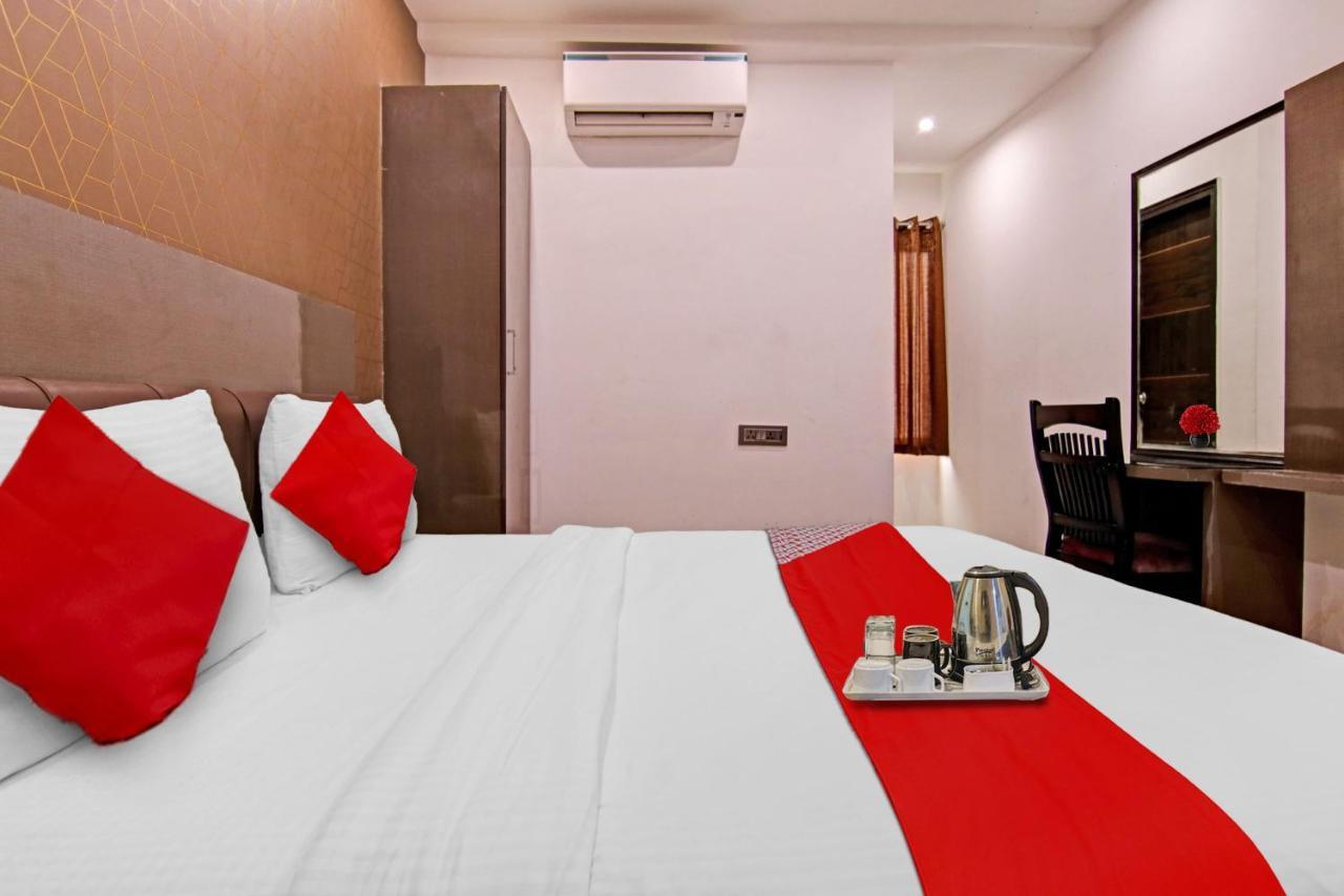 Hotel 19 West New Delhi Luaran gambar